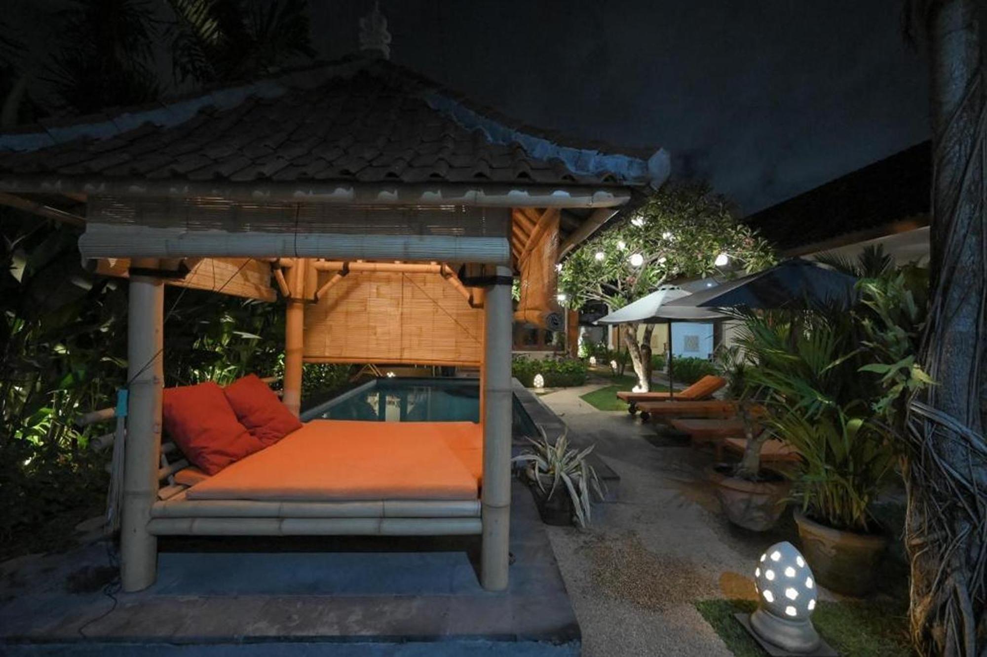 Tiga Naga Villa Dempassar Exterior foto
