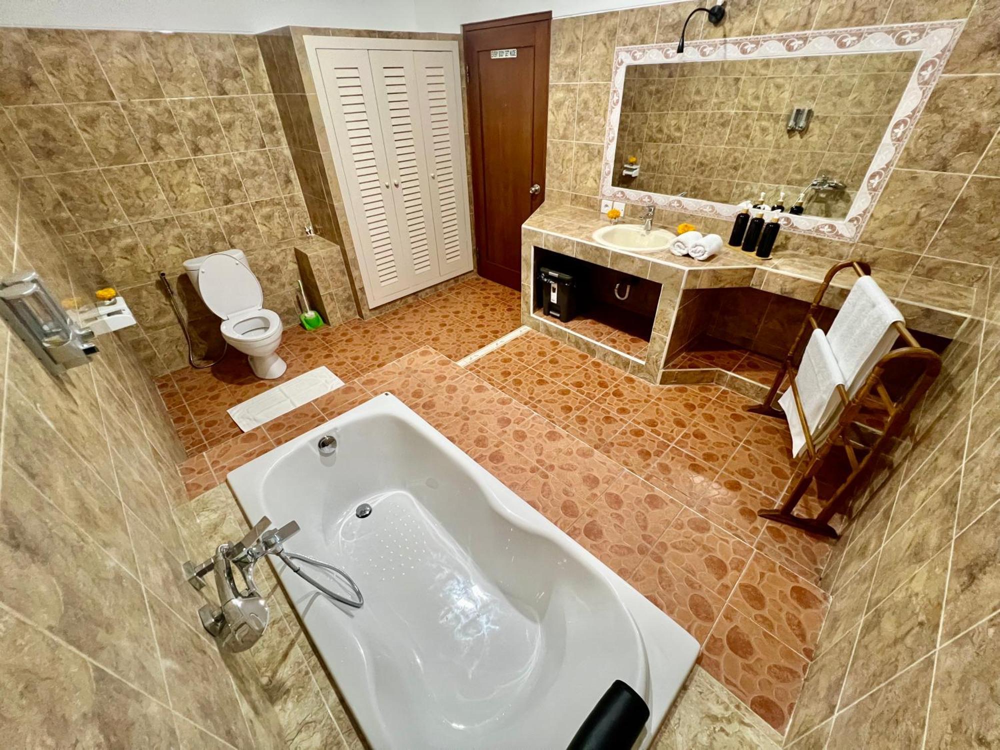 Tiga Naga Villa Dempassar Exterior foto
